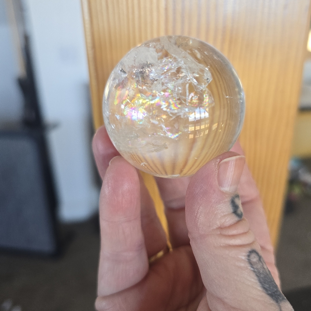 Quartz Crystal Sphere loads of fairy Rainbow Inclusions - Picture 3 of 11